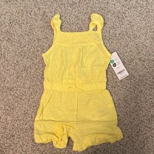 Carter's Sunny Yellow Romper 6 Months NWT